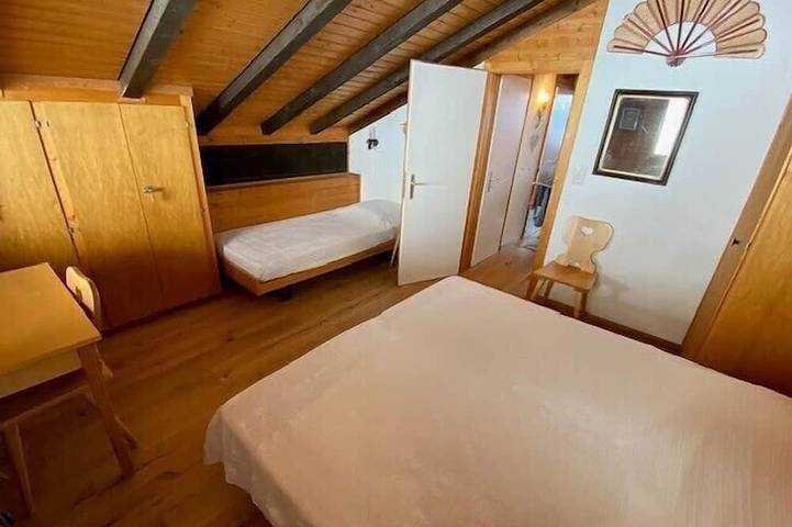 Gîte pour 5 personnes, avec balcon dans Chandolin - 3