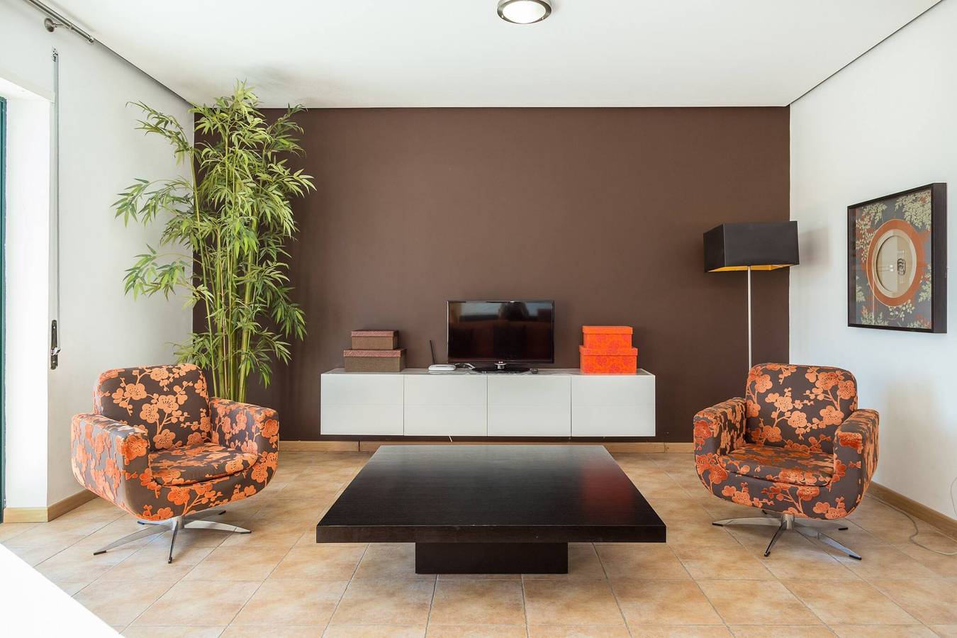 Ganze Wohnung, Ferienwohnung für 8 Personen mit Balkon in Praia da Rocha, Portimão