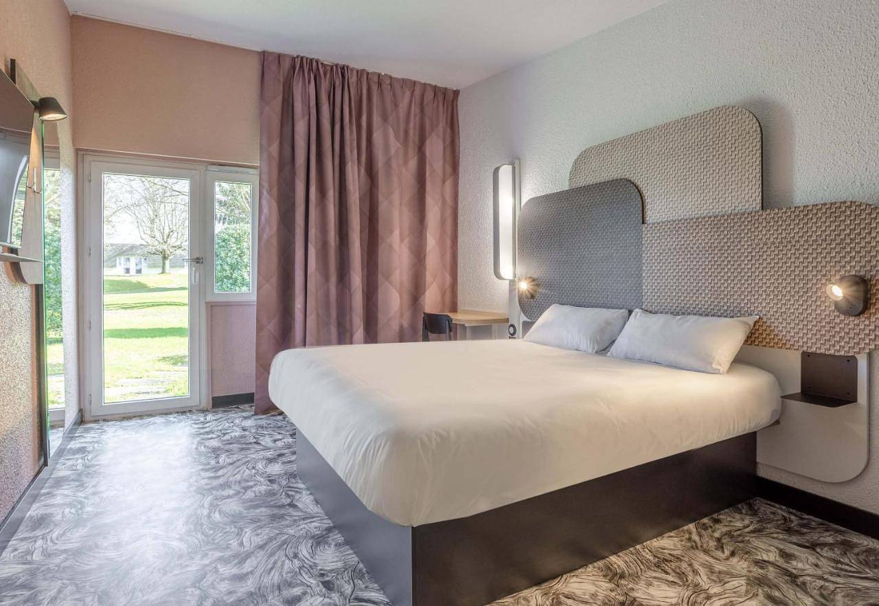 B&B Hotel Valenciennes Sud 3 étoiles in Rouvignies, Région de Valenciennes