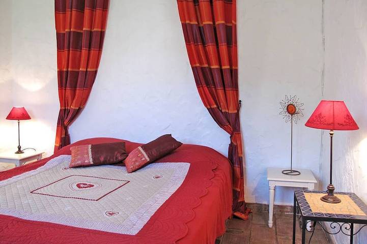 Saint Raphael/Maison individuelle style provencale in Saint-Raphaël, Côte méditerranéenne (France)