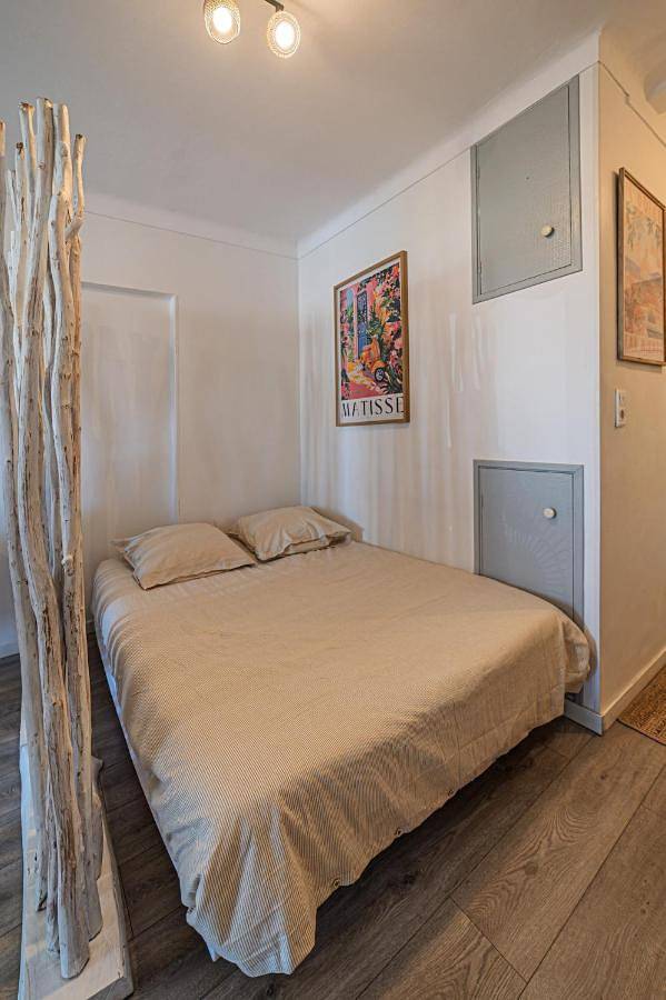 Gîte pour 4 personnes, avec vue et balcon dans Port du Cros de cagnes - 4