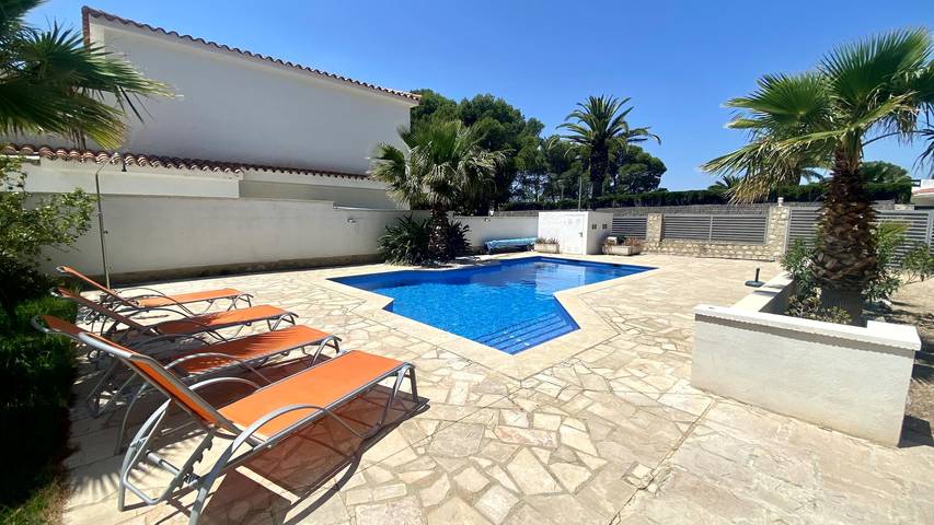 Casa rural para 10 personas, con jardín además de vistas y terraza en La Ametlla de Mar - 2