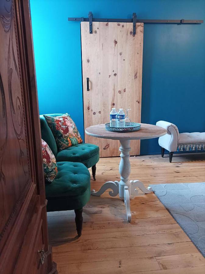 Chambre d’hôte pour 3 personnes, avec piscine ainsi que vue et jardin à Jurançon - 4