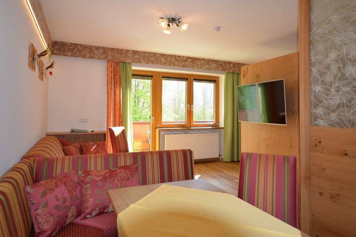 Ferienwohnung für 4 Personen, mit Balkon und Garten sowie Ausblick und Seeblick in Walchsee - 4