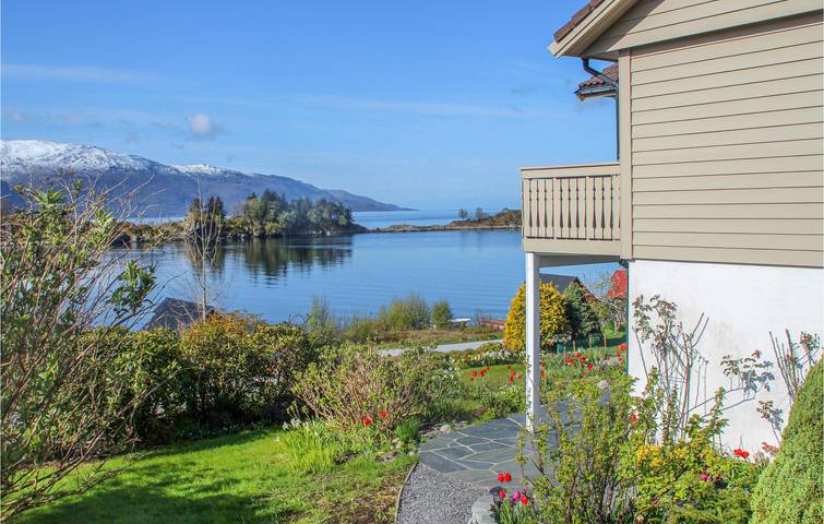 Ferienwohnung für 4 Personen, mit Terrasse in Nördliches Fjordnorwegen