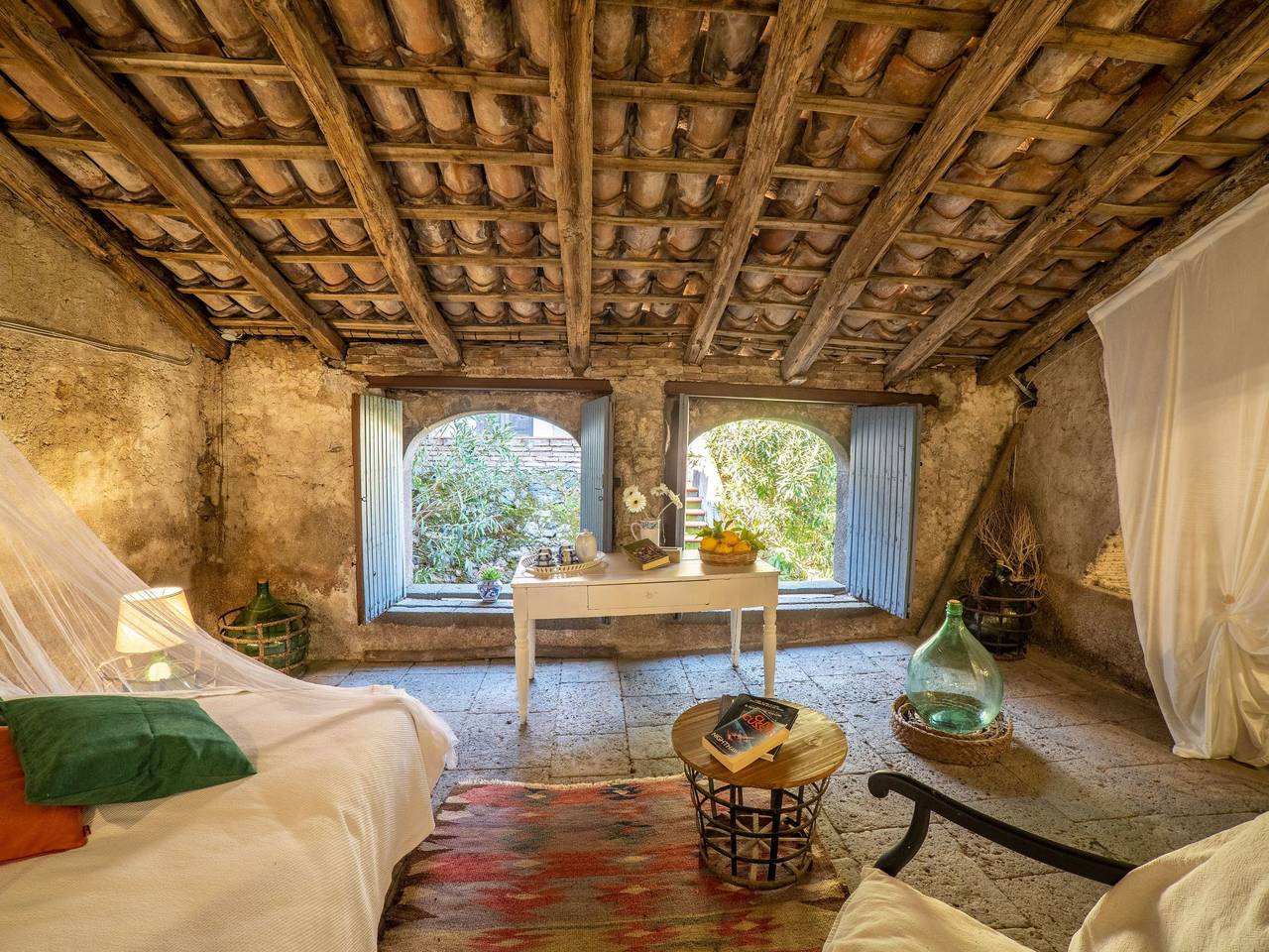 Mit Pool Infinity in Giarre, Ätna