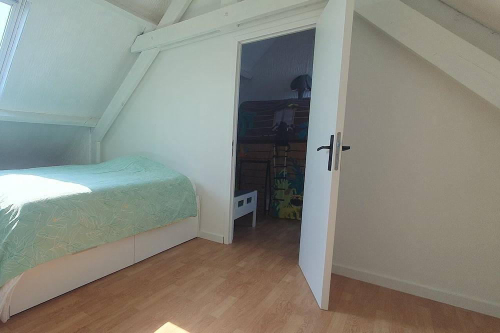 4 Bedroom Private vacation home in Boulogne-sur-Mer in Boulogne-sur-Mer, Boulogne-sur-Mer region