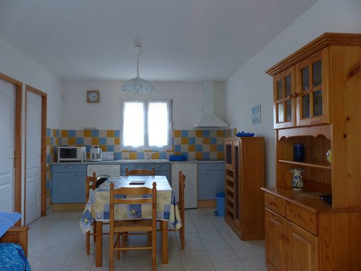 Gîte pour 2 personnes, avec terrasse à Le Château-d'Oléron - 2