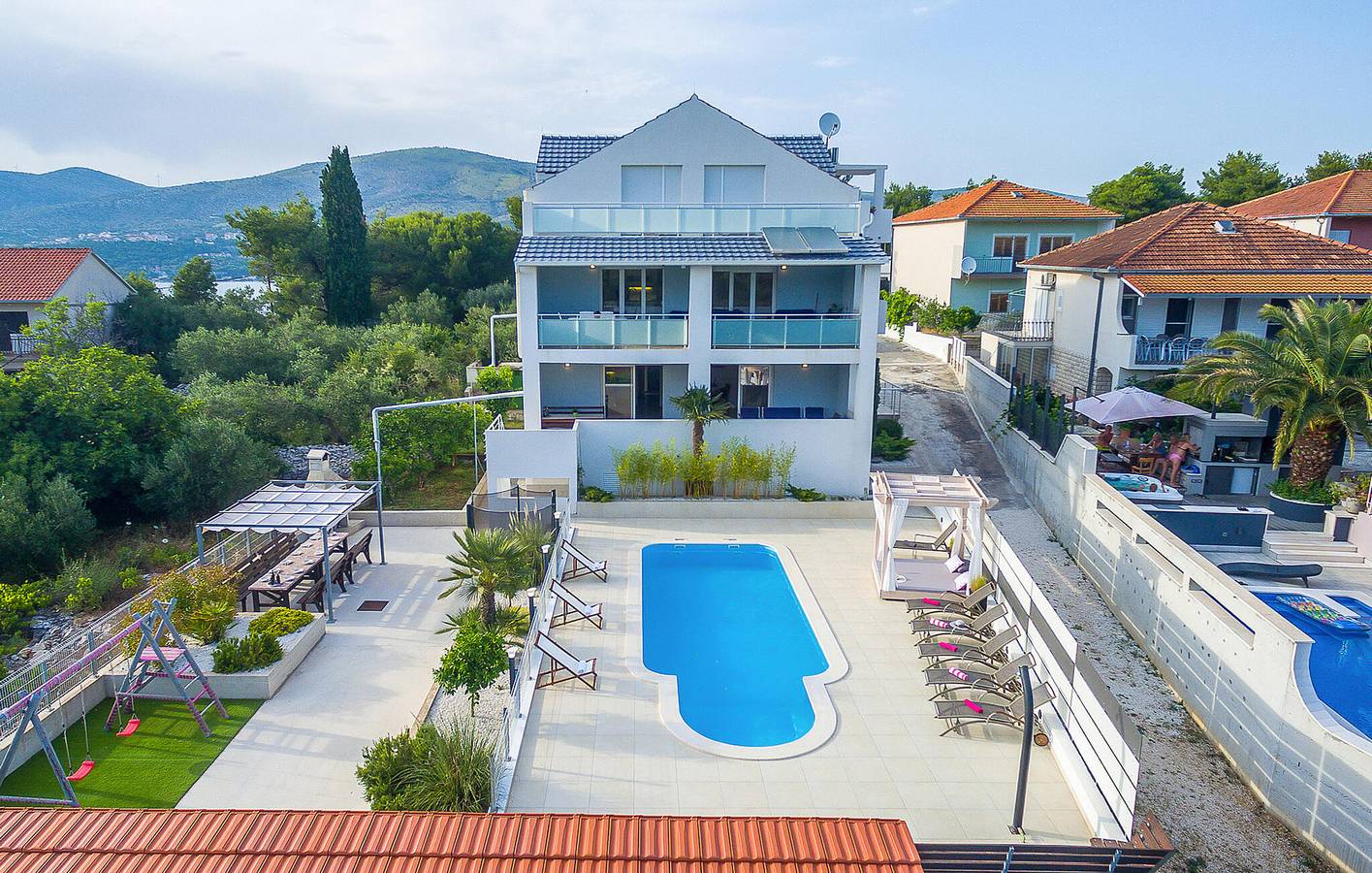 Ferienhaus für 12 Personen mit Terrasse in Okrug Donji, Ciovo