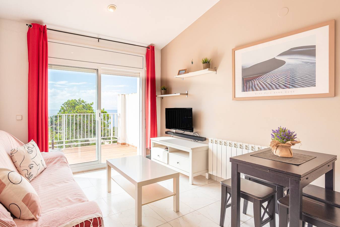 Casa de vacaciones 'Casa Karen' con vistas al mar, terraza privada y Wi-Fi in Santa Maria de Llorell, Tossa de Mar