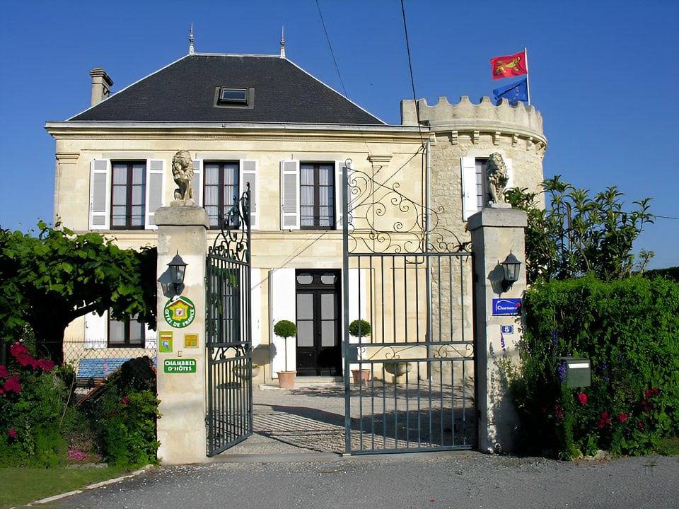 Le Moulin en Médoc - Chambre Alphonse Daudet in Saint-Yzans-de-Médoc, Région de Lesparre-Médoc