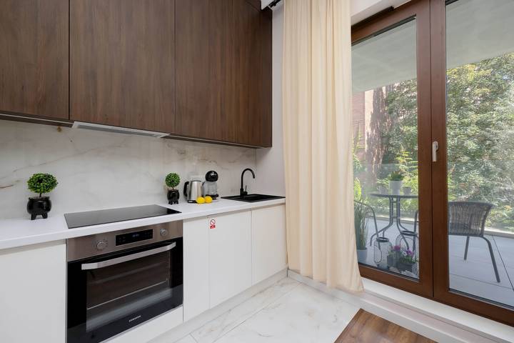 Całe studio, Unique Studio in Lodz with Balcony by Noclegi Renters in Łódź, Województwo łódzkie