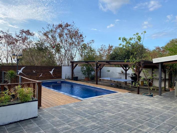 Villa pour 8 personnes, avec jardin ainsi que vue et piscine