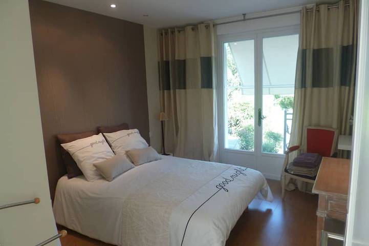Appartement entier, Belle Dépendance dans propriété , bord de mer et golf in Baden (France), Côte des Mégalithes