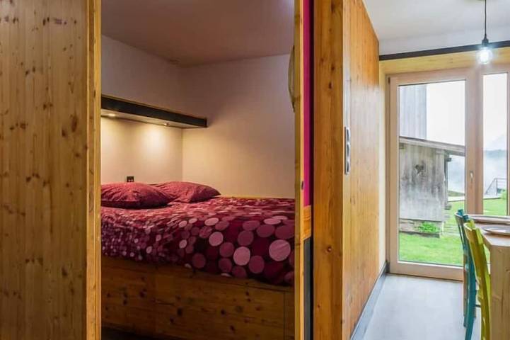 Location de vacances pour 4 personnes, avec jardin à Queige - 2