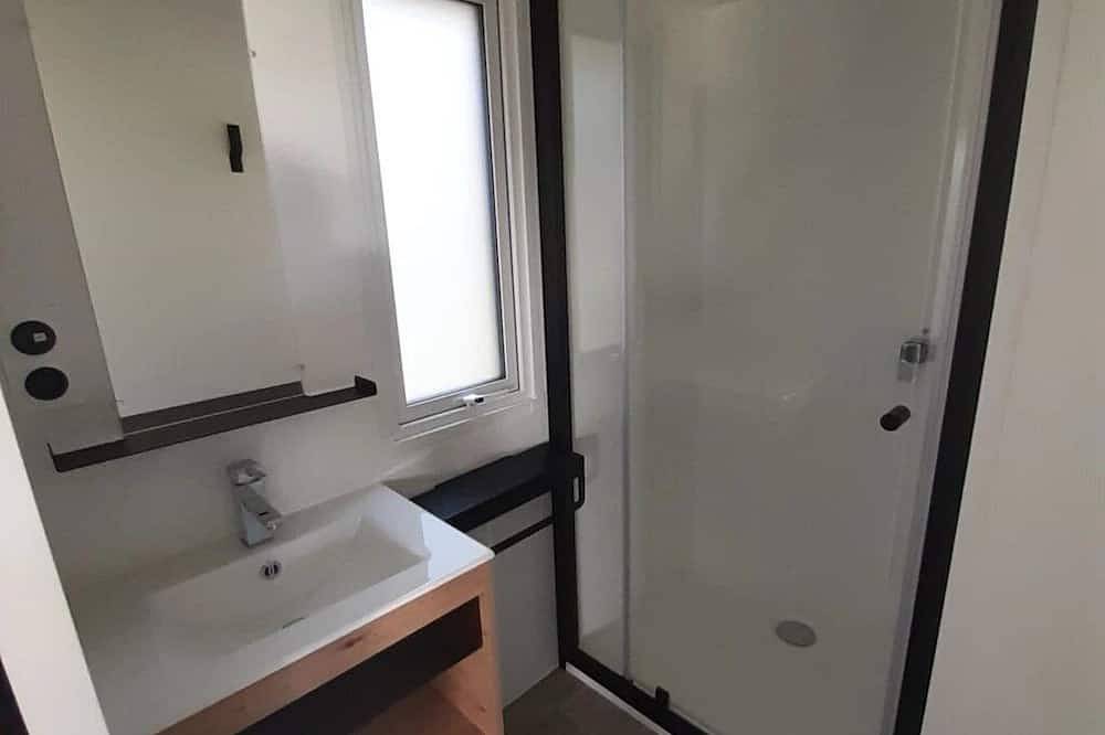 Zecamping 3 étoiles animé piscine couverte pet friendly mobil-home Tv Lv Bbq in Les Moutiers-en-Retz, Côte de Jade