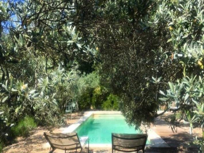 Gîte pour 8 personnes, avec jardin ainsi que piscine et terrasse, adapté aux familles à Lauris - 3