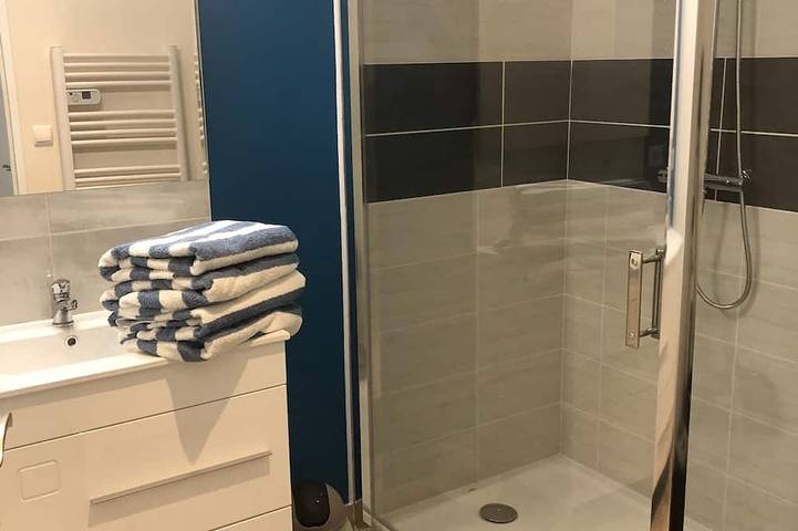 Maison de vacances pour 7 personnes, avec terrasse ainsi que jardin et piscine dans la Sarthe - 3