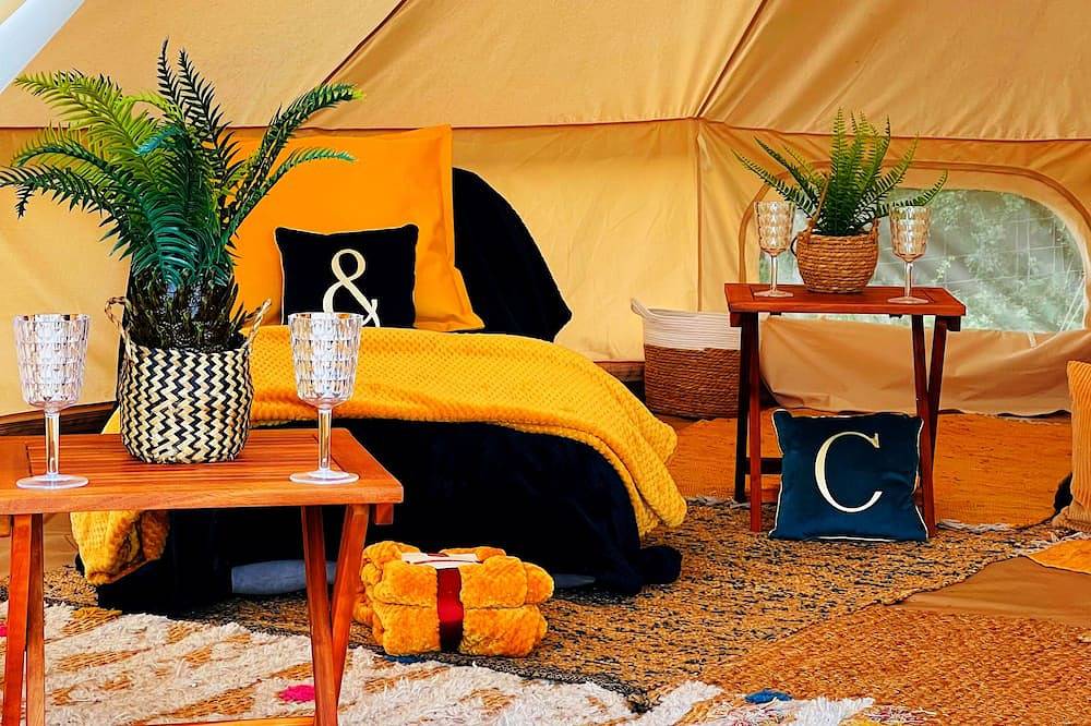 Cayo ~ Retreat All New Superior Bell Tent Sleeps 8. in Brecon Beacons
