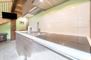 Agriturismo per 4 Persone in Tenno, Prealpi Gardesane, Foto 3