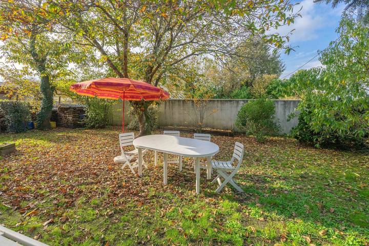 Gîte pour 4 personnes, avec Jardin à Étaules
