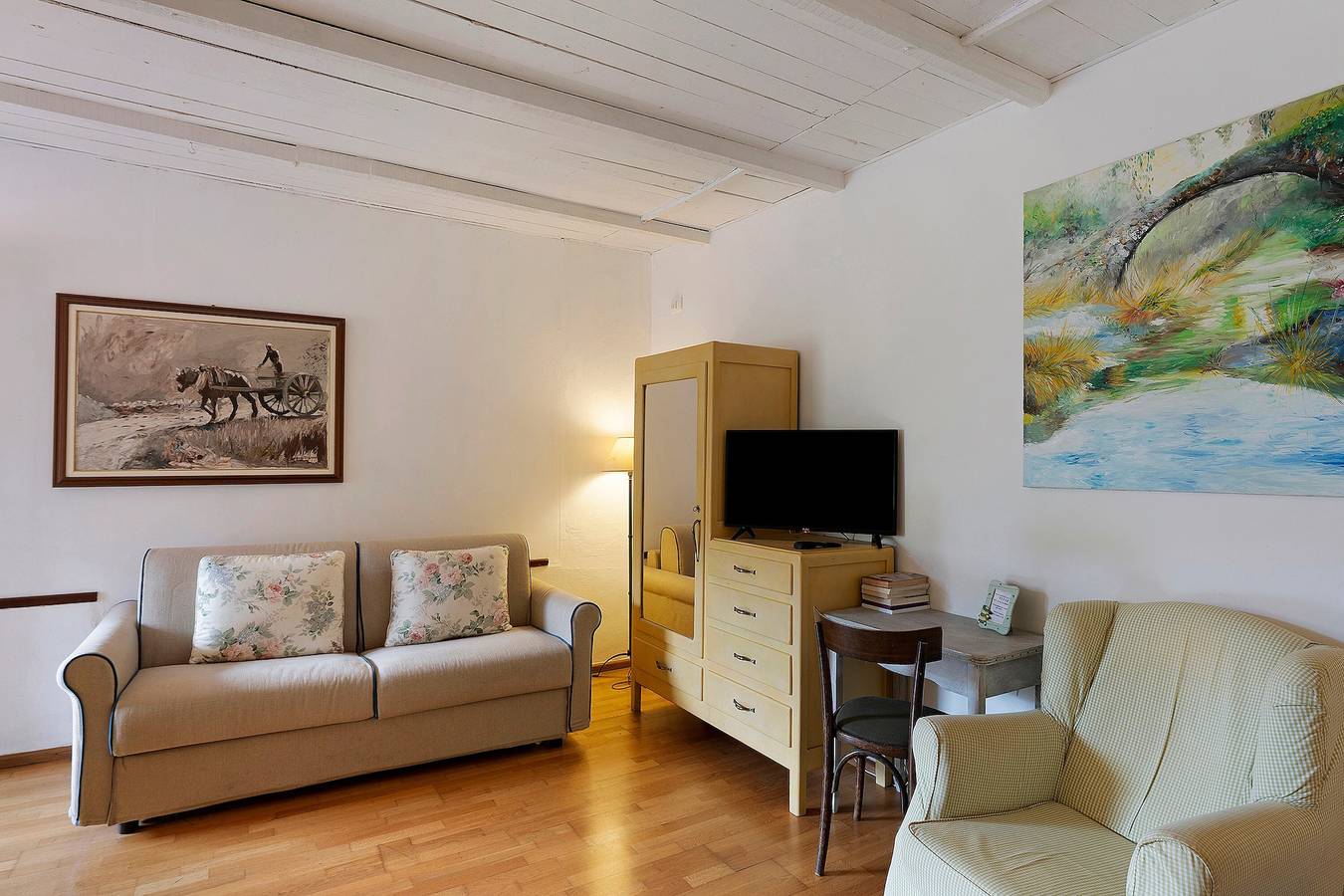 Room 'Verde Mela' with Mountain View, Wi-Fi and Air Conditioning in Dolceacqua, Ligurian Alps