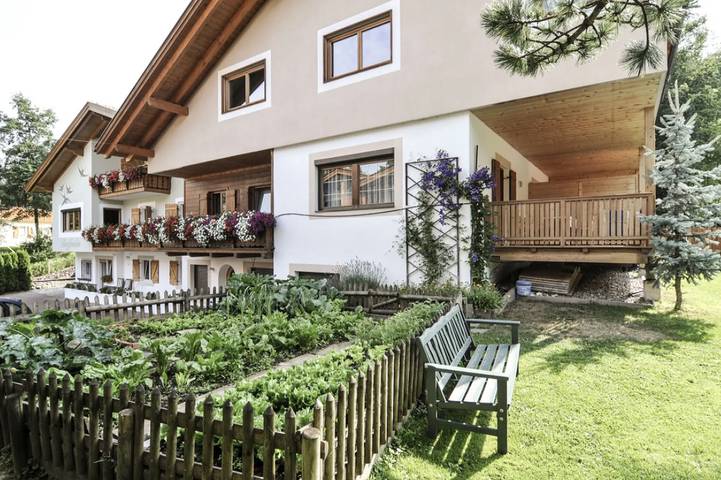 Ferienwohnung für 2 Personen, mit Balkon und Garten in Seis am Schlern