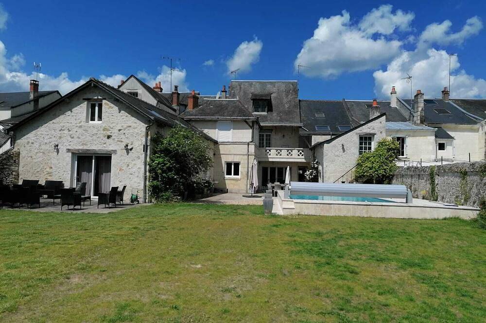 Gran casa con encanto entre ciudad y campo in Cheillé, Valle del Loira