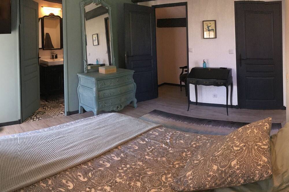 Bonita casa de campo provenzal con piscina privada, en la puerta de entrada al Luberon y los Alpilles in Sénas, Region de Arles