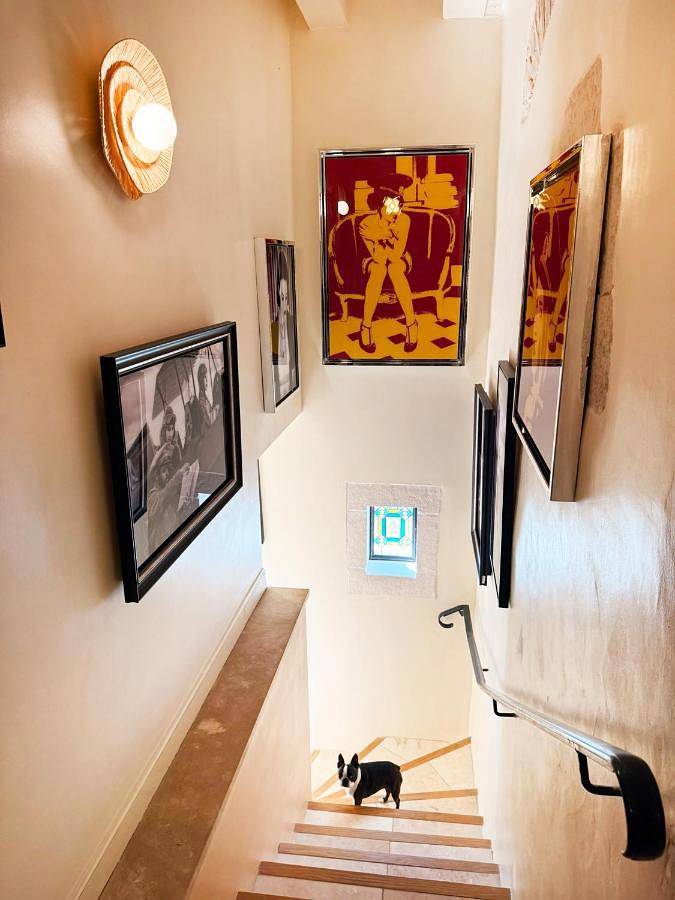 Location de vacances pour 3 personnes, avec vue ainsi que jardin et piscine à Tour-de-Faure - 4