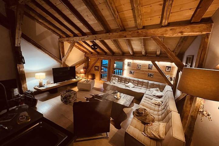 Gîte pour 8 personnes, avec jacuzzi et balcon à Saint-Jean-de-Belleville