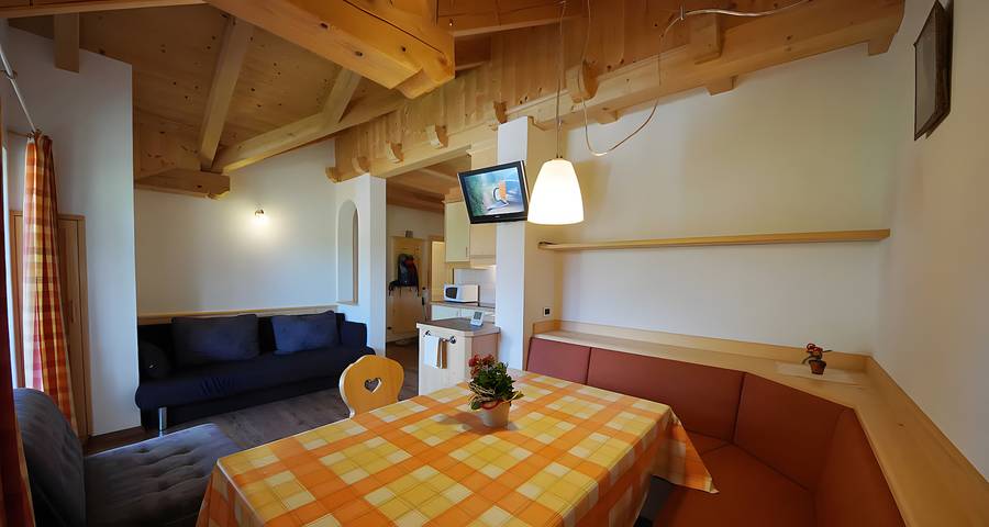 Holiday apartment for 6 people, with garden - 1