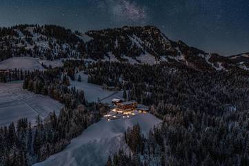 Hotel für 3 Personen, mit Garten und Ausblick sowie Sauna und Pool in Schattwald