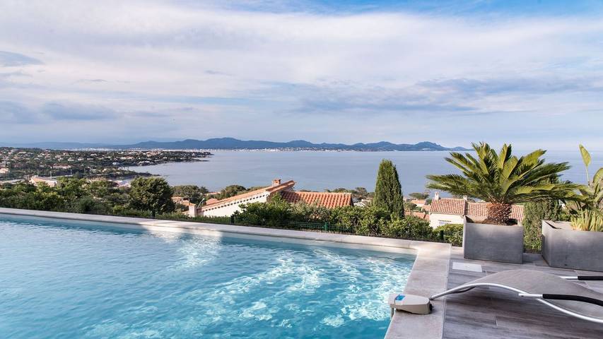 Villa pour 8 personnes, avec jardin et piscine à Roquebrune-sur-Argens