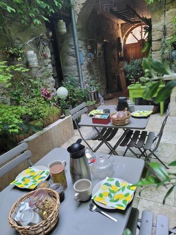 Chambre d’hôte pour 2 personnes, avec terrasse dans Parc naturel régional Corbières-Fenouillèdes