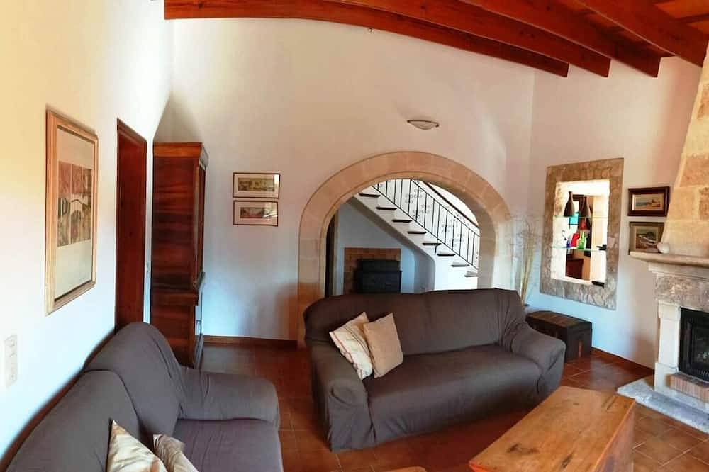 Villa Privada Con Piscina Y Jardín, A 100 Metros De La Playa in Sa Caleta (Minorca), Ciutadella