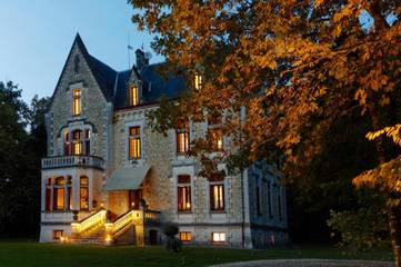 Chambre d’hôte pour 2 personnes, avec vue ainsi que jardin et piscine à Saint-Front-de-Pradoux