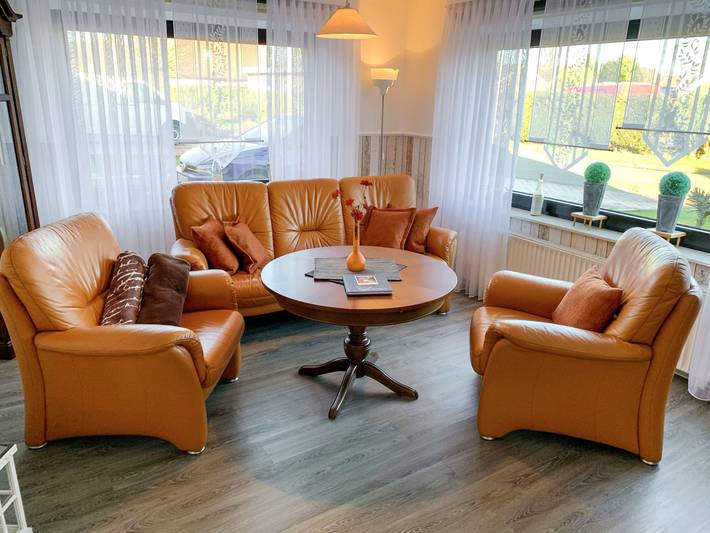 Ferienwohnung für 4 Personen, mit Terrasse und Garten in Jemgum - 2
