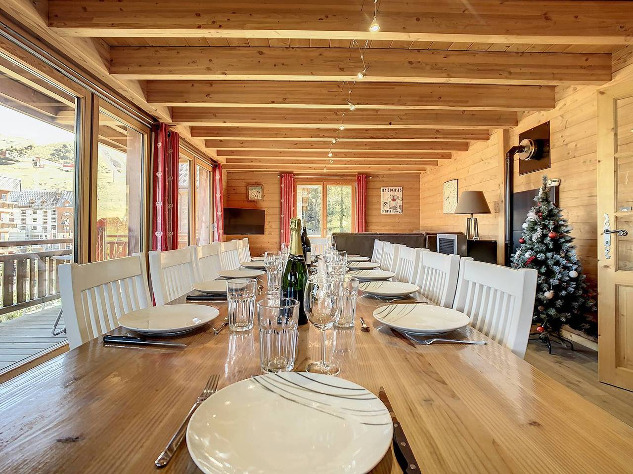Luxuriöses Chalet für 12 Pers. mit Sauna, 50m von Skiliften, modern und kinderfreundlich

 in La Toussuire, Fontcouverte-la-Toussuire