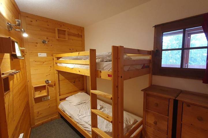 Ganze Wohnung, Arc 1800: 4-bedroom apartment, chalet style, ski-in/ski-out, Mont Blanc view in Arc 1800, Bourg-Saint-Maurice