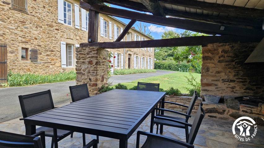 Gîte pour 8 personnes, avec piscine et terrasse, animaux acceptés dans le Tarn - 2