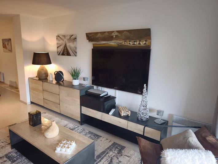 Gîte pour 4 personnes, avec terrasse et vue dans Cinéma L'Aiguille - 3