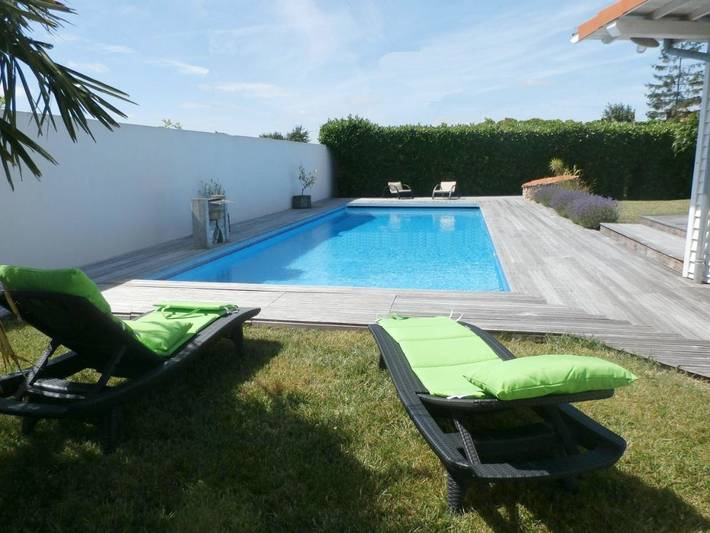 Location de vacances pour 6 personnes, avec sauna et terrasse ainsi que jardin et piscine à Mortagne-sur-Sèvre - 2