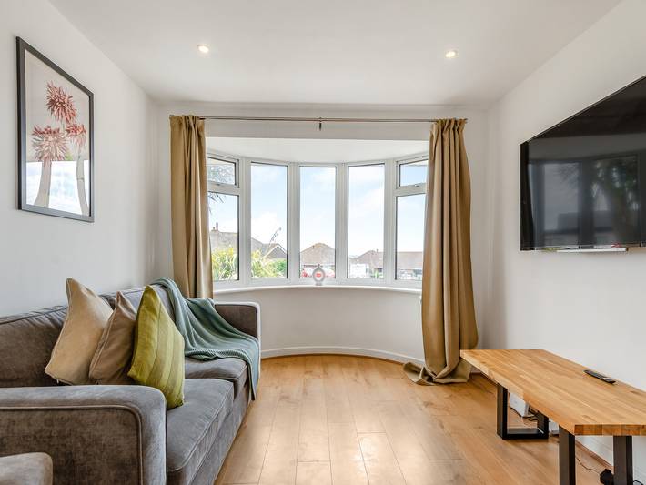 Cottage for 5 people, with garden, with pets in Sussex
