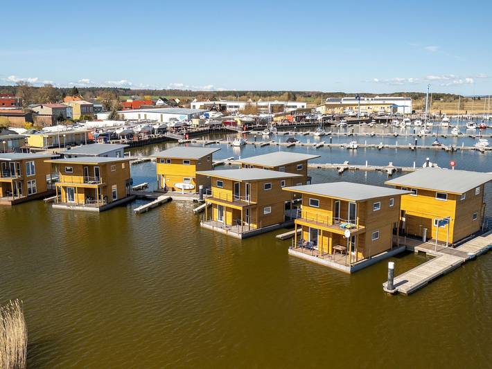Boot für 7 Personen, mit Seeblick und Ausblick sowie Balkon, kinderfreundlich in Kröslin - 4