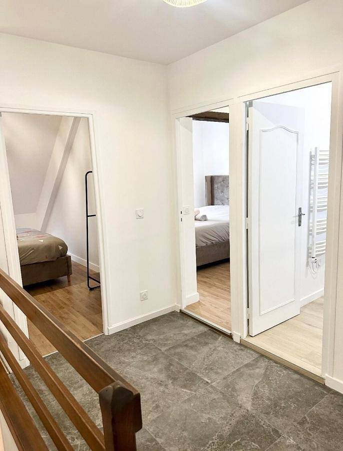 Appartement entier, Le Relais Terrace and Charm of Paray 10 personnes in Paray-le-Monial, Région de Charolles