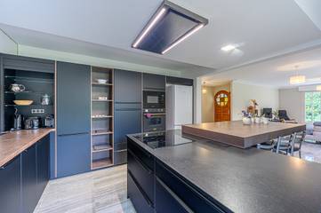 Maison De Vacances pour 10 Personnes dans Surzur, Région de Vannes, Photo 1