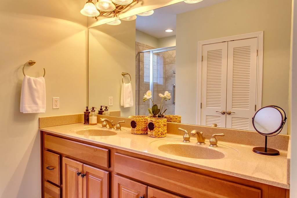 Ganze Wohnung, Norris Lake, High-End-Wohnung in Stardust Marina in Norris Lake