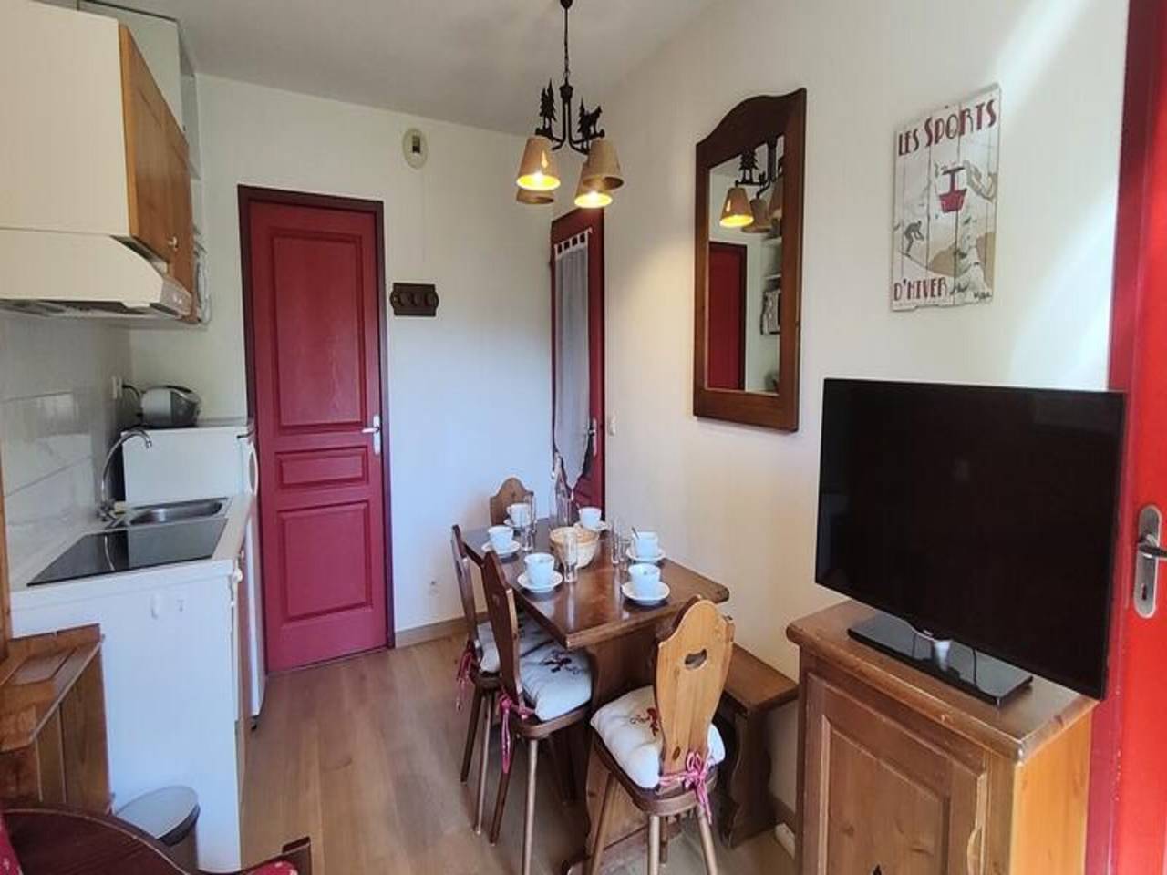 Entire apartment, Apartment in Pelvoux near Écrins Park in Vallouise-Pelvoux, Écrins National Park