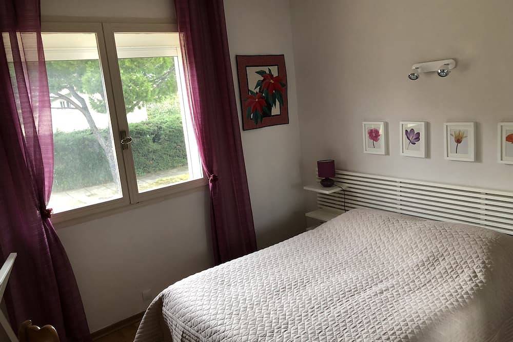 En villa, apartamento independiente de 130 m2 con aire acondicionado. Piscina de 10x5 in Lattes, Côte d'Améthyste